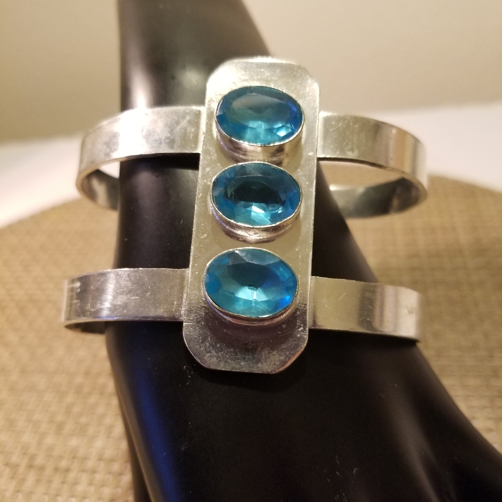 Marvelous Bracelet Nwot